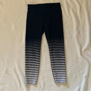 Gap leggings. Black with hombre strips. Size M.